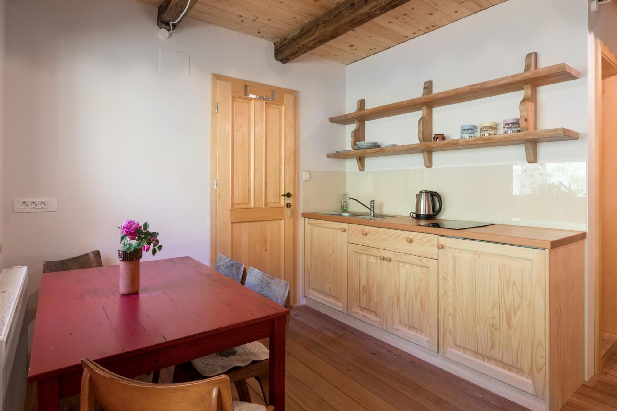 Homestead Farm Tesnak Gorenja Vas  Rom bilde